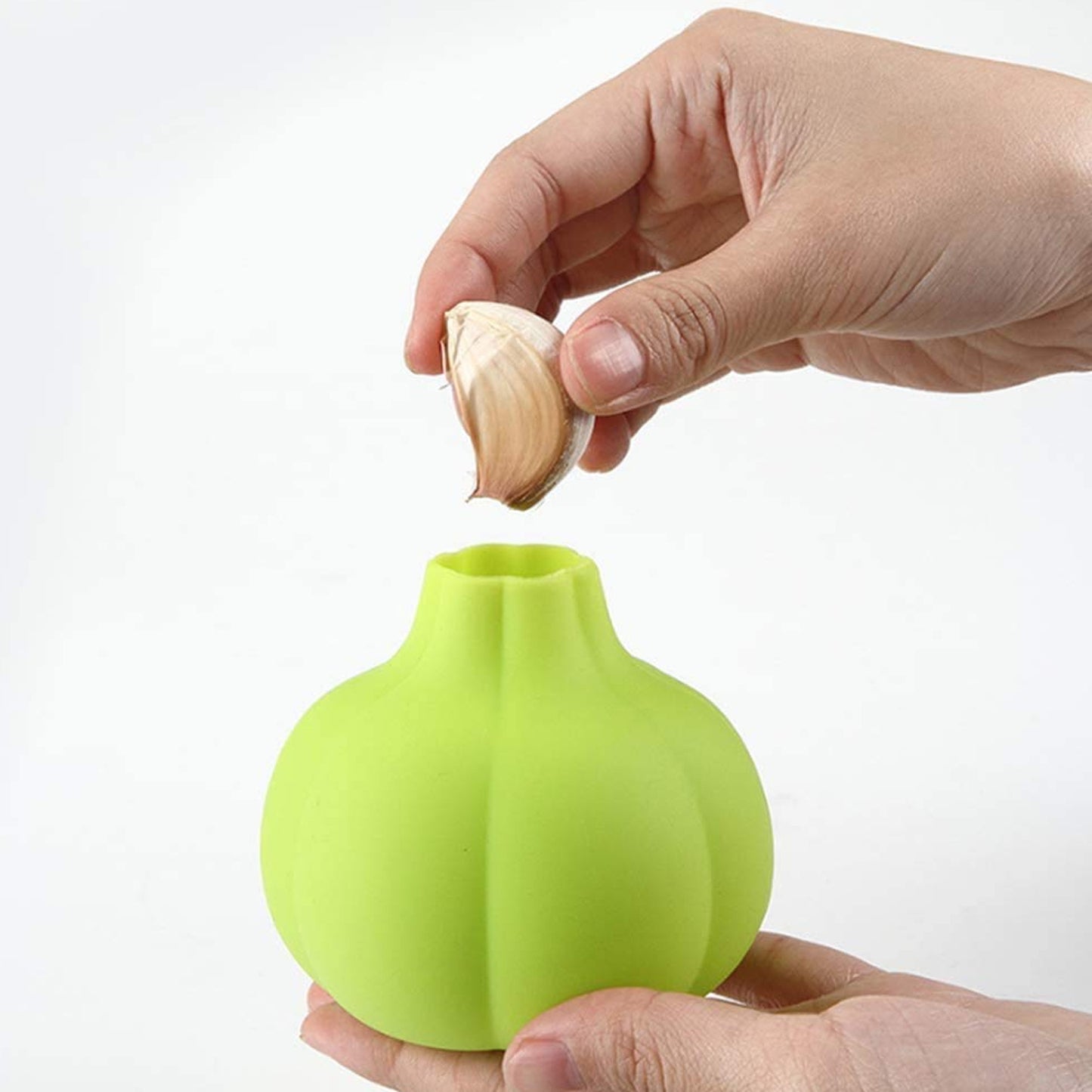 Wukusy 2205 silicone ginger garlic manual peeler kitchen tool with textured surface for easy peeling of ginger and garlic cloves
