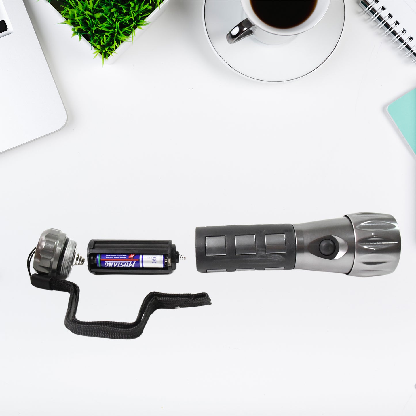 Wukusy Aluminium LED Xenon rubber grip hand torch with 31.5V AAA batteries, suitable for home improvement tasks.