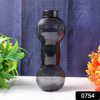 Wukusy 550ml dumbbell-shaped water bottle for gym and home use, with a sleek design and secure lid for hydration.