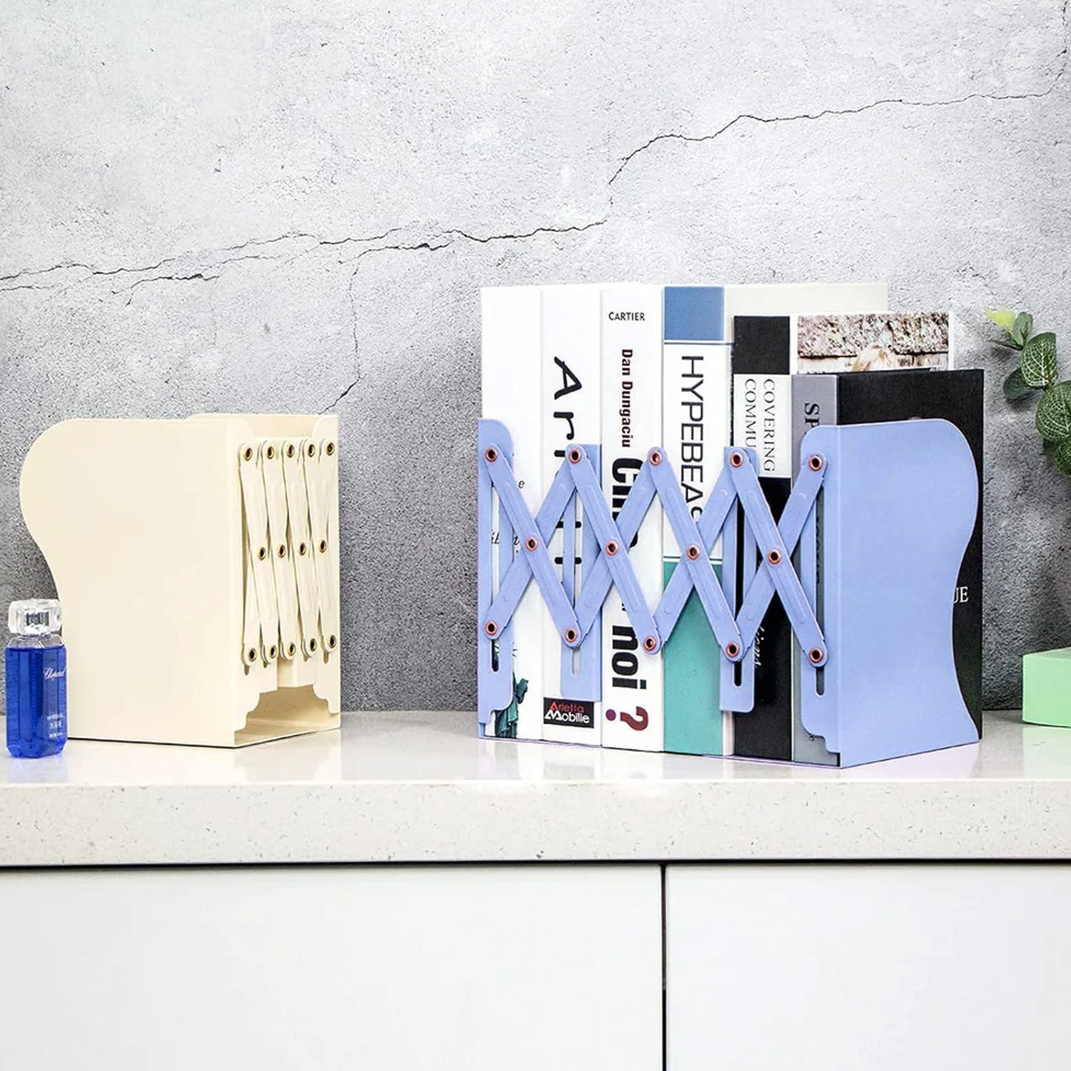 Wukusy adjustable expandable book organizer stand holding books with a sturdy, lightweight design for easy access and storage.