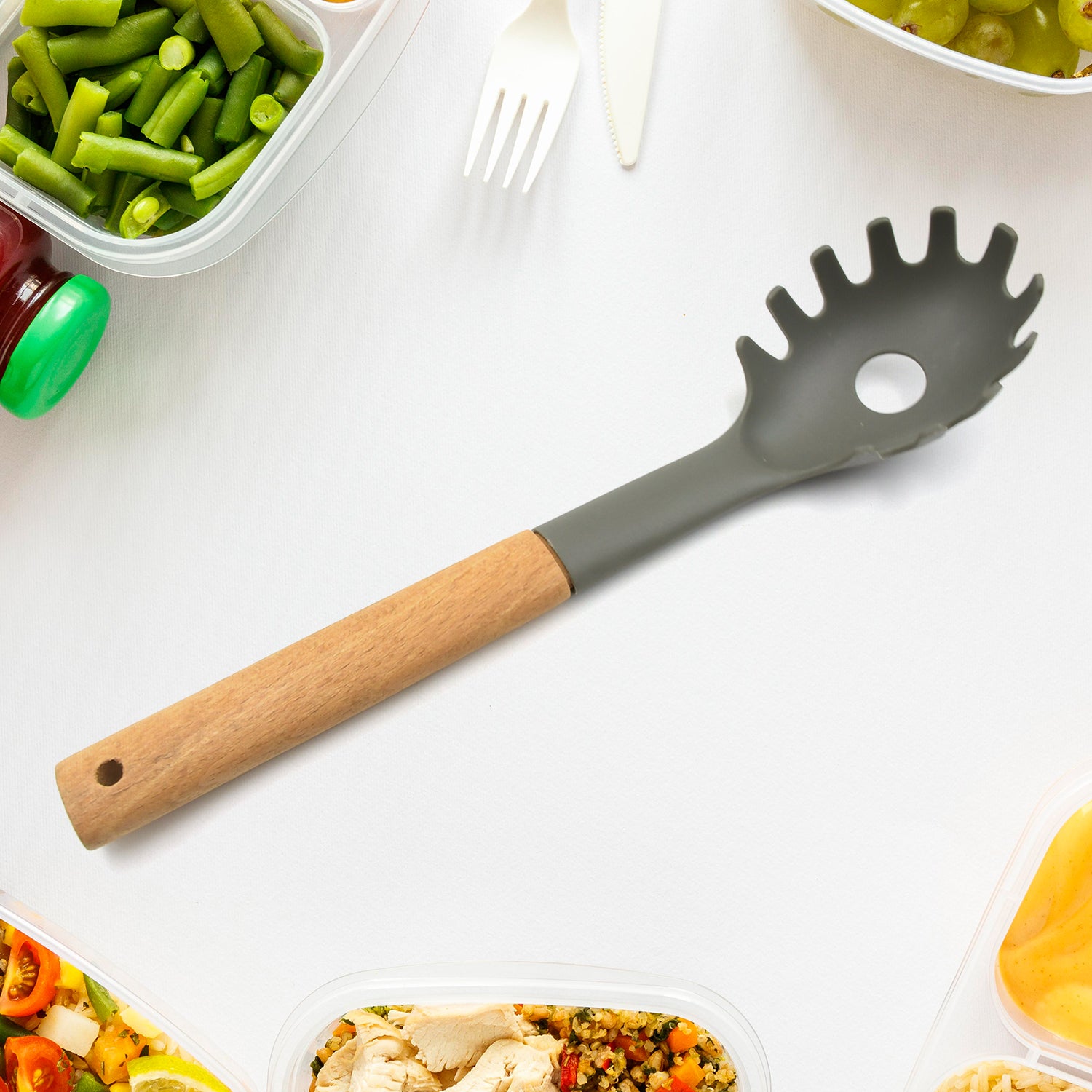 Wukusy plastic kitchen utensils set including whisk, pasta spoon, and soup spoon, heat resistant and non-stick cookware tools.