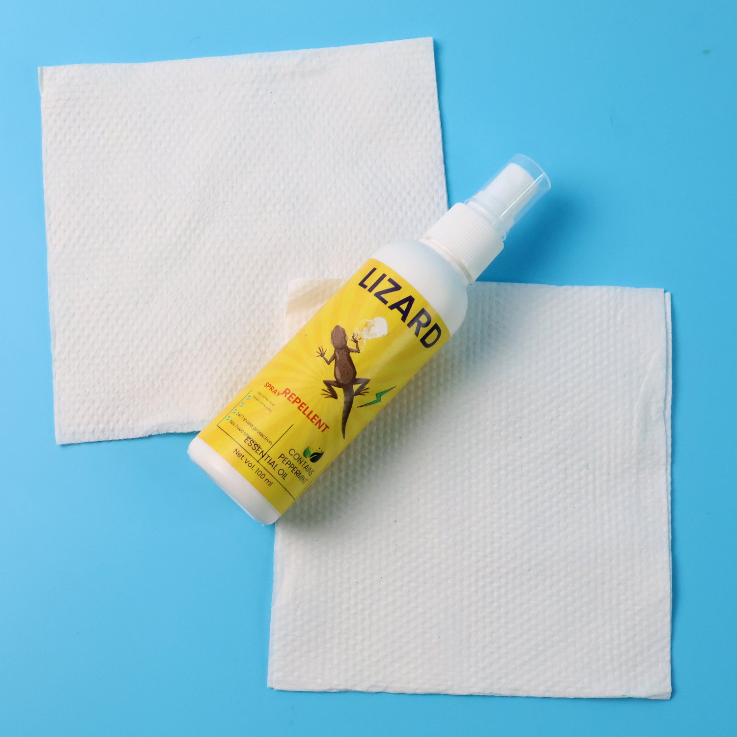 Wukusy lizard repellent spray in a 100ml bottle, designed for home use to deter lizards effectively.