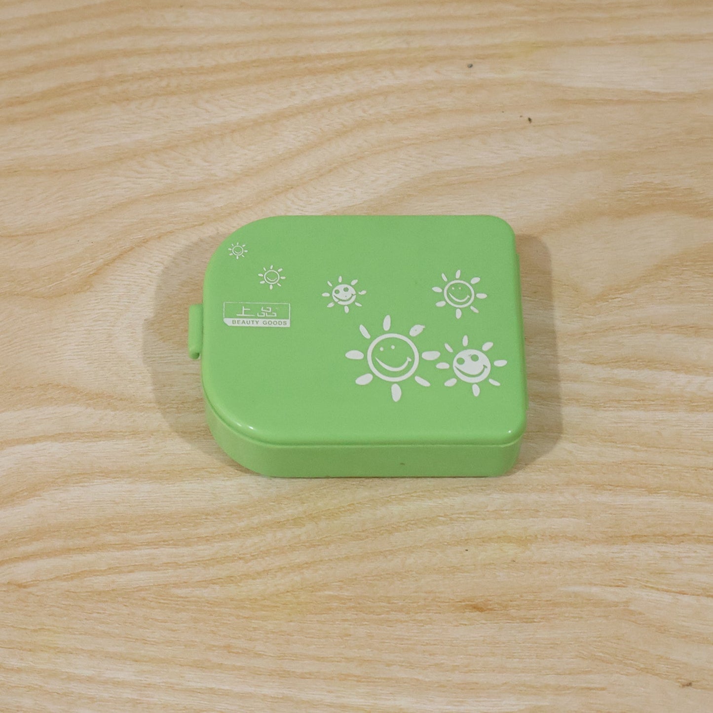 Wukusy 3-compartment plastic pill organizer box for portable medicine storage, with individual sections for pills or supplements.