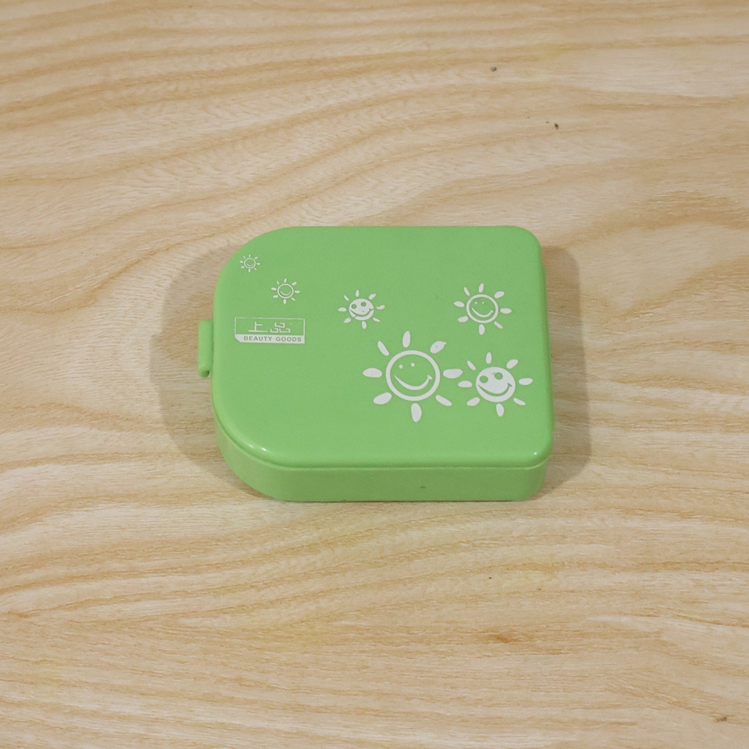 Wukusy 3-compartment plastic pill organizer box for portable medicine storage, with individual sections for pills or supplements.