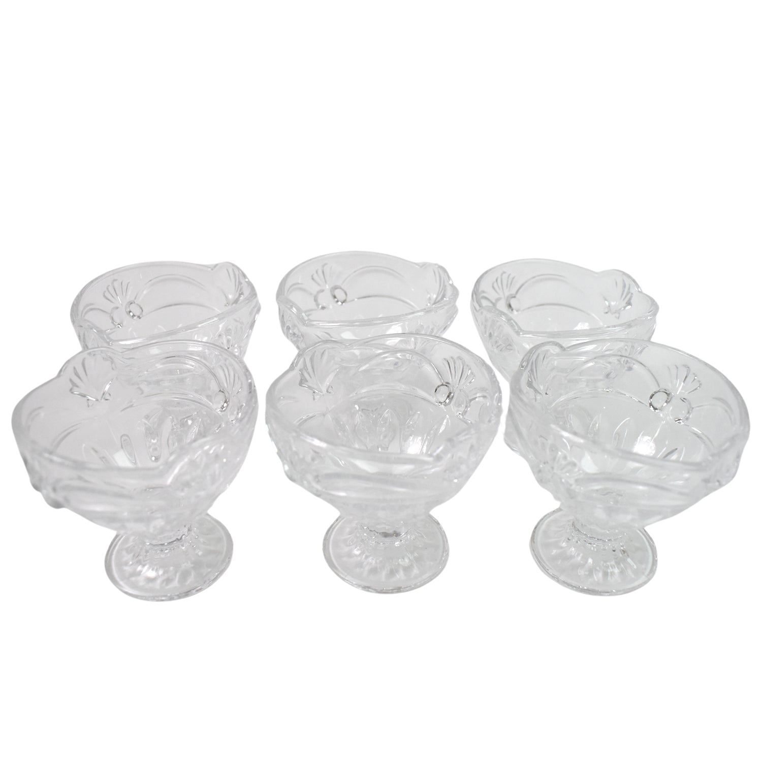 Set of six Wukusy glass ice-cream cups for serving desserts or ice cream in a home kitchen. Clear, round dessert cups with smooth edges.