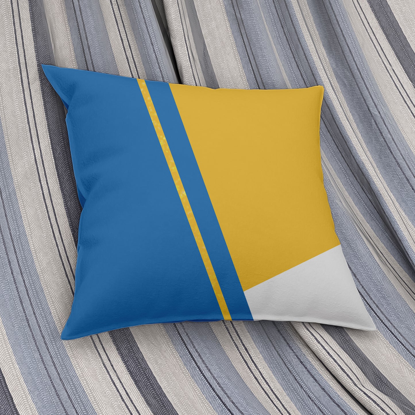 Soft Wukusy 50x50cm pillow covers for couch cushions, made of comfortable fabric, ideal for home decor and interior improvement.