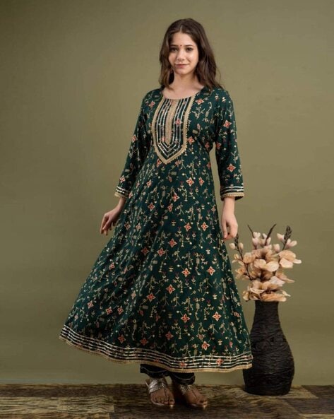 Women floral print Anarkali kurta set from Drpshippr's collection, featuring intricate floral patterns and traditional design.