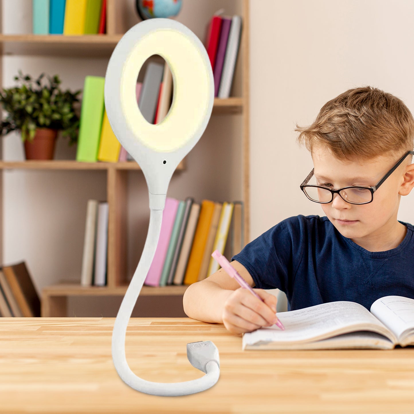 Wukusy 12608 LED USB light with flexible neck, small desk lamp for laptop, bedroom, travel, study, and office use.