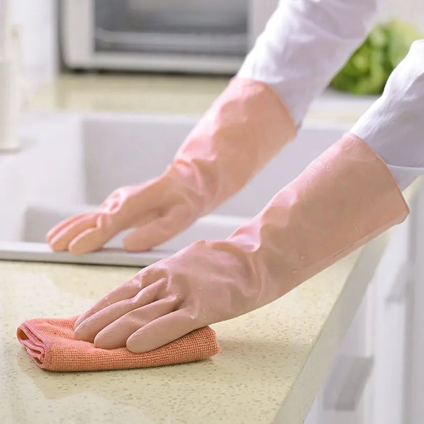 Wukusy 4855a multipurpose natural gum rubber reusable cleaning gloves for home improvement tasks, shown in clean, flexible condition.