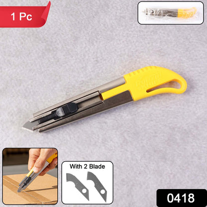 Wukusy heavy-duty stainless steel utility cutter knife with ergonomic handle and two extra blades, ideal for office cutting tasks.