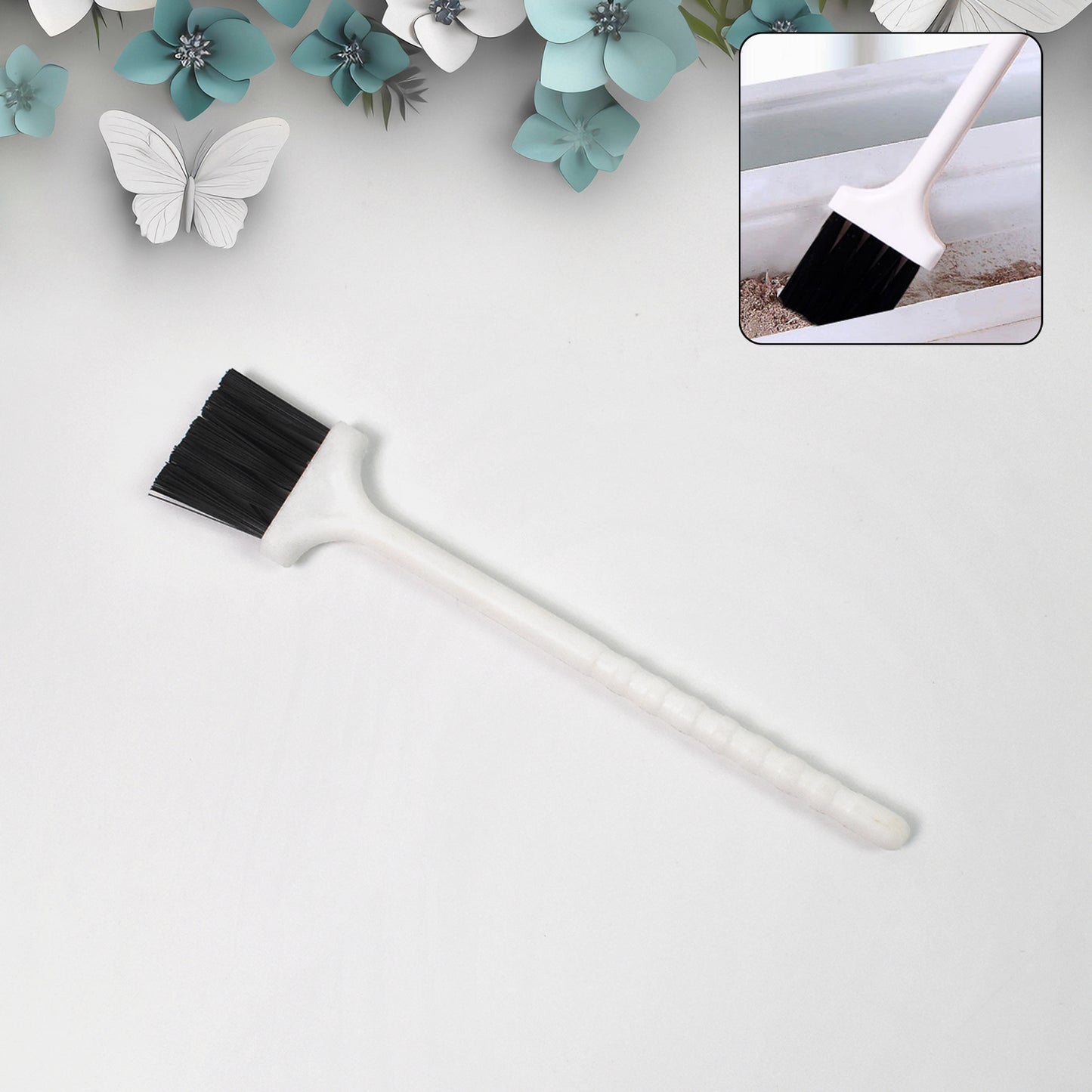 Wukusy laptop cleaning brush and keyboard cleaning brush, compact accessories for dust and debris removal on electronic devices.