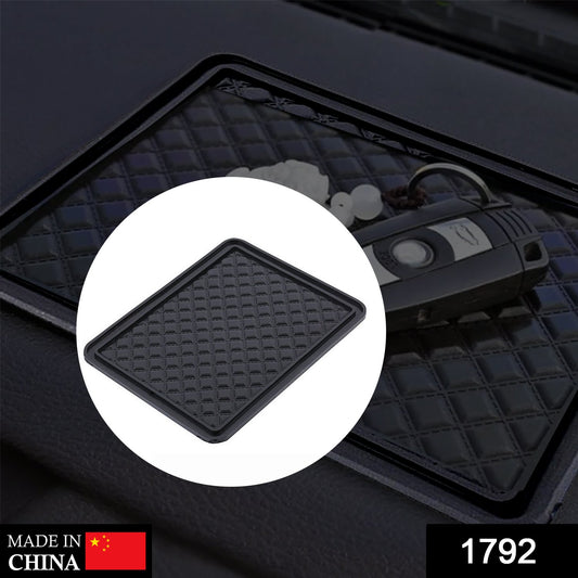 Wukusy 1792 Universal Anti-Skid Grass Vinyl Mat Pad for automotive use, non-slip surface, black color, single piece.