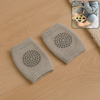 Light grey Wukusy toddler wool knit leg warmer with knee guard, designed for baby care and comfort.