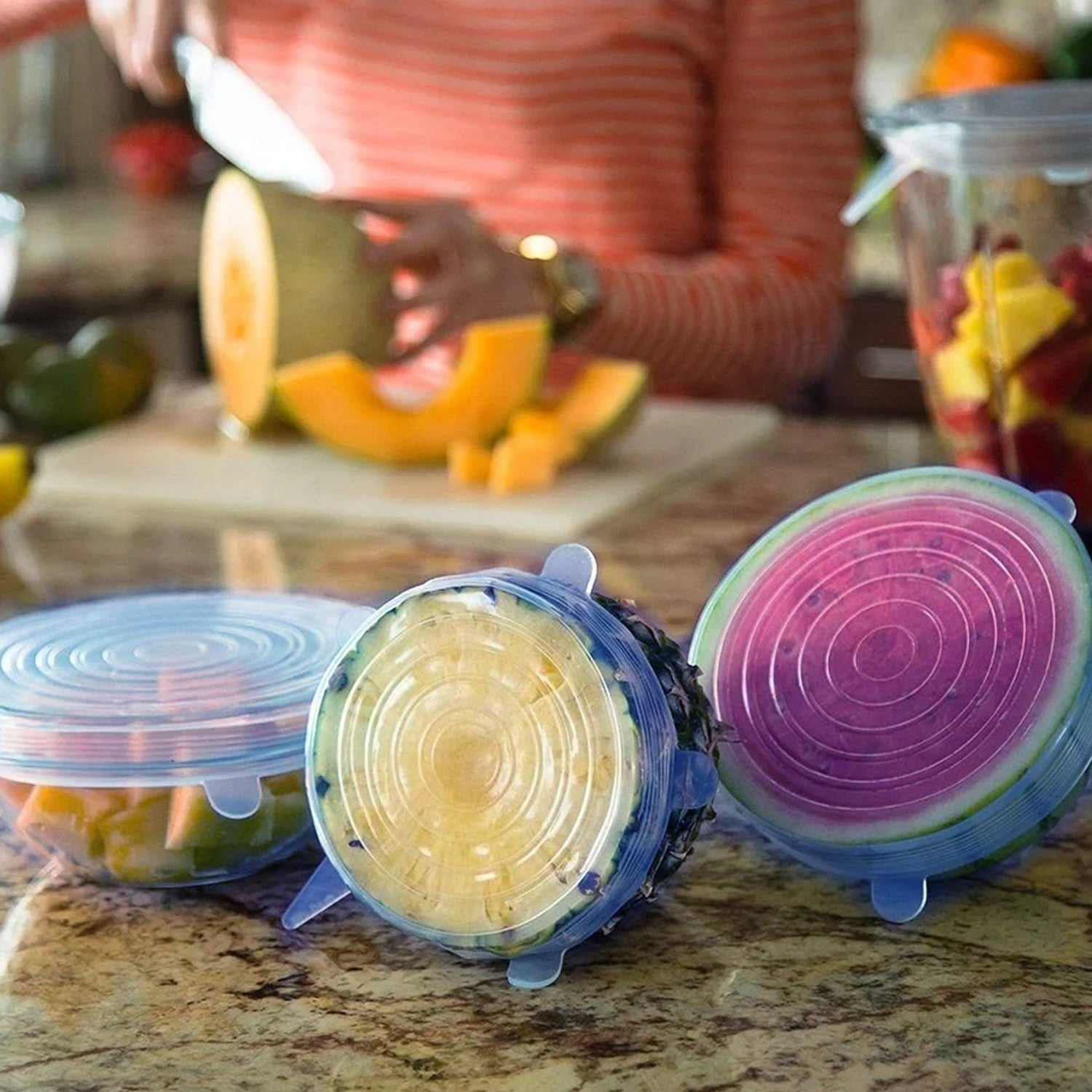 Wukusy 12-piece reusable stretch food cover lids set with two storage pouches, flexible silicone lids for food preservation.