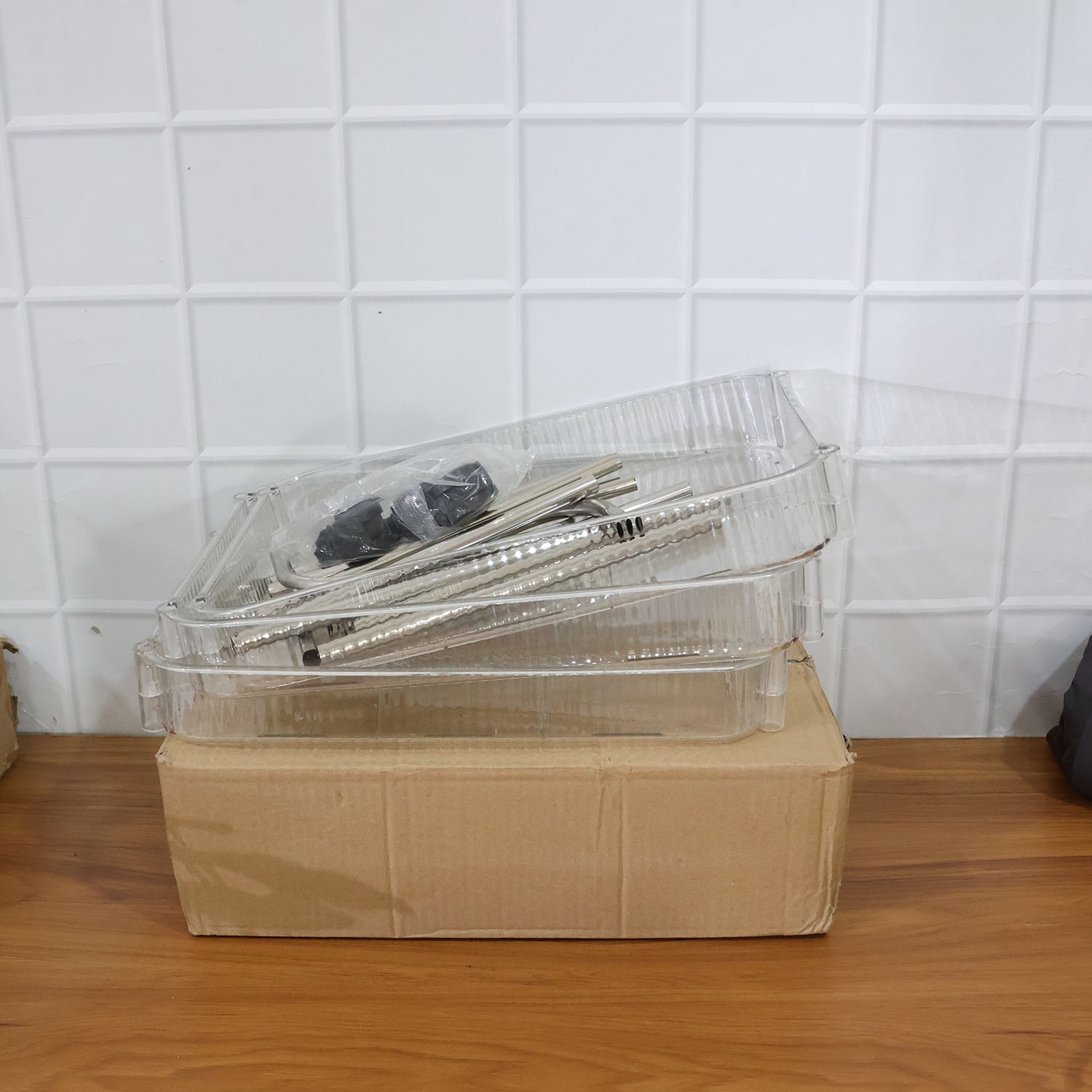 Wukusy 3-layer multipurpose storage trolley with wheels, featuring three stacked shelves and a sturdy frame for versatile use.