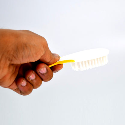 Wukusy handle grip nail brush for fingernail and toe cleaning, pedicure scrub brushes for men and women, durable nail grooming tool