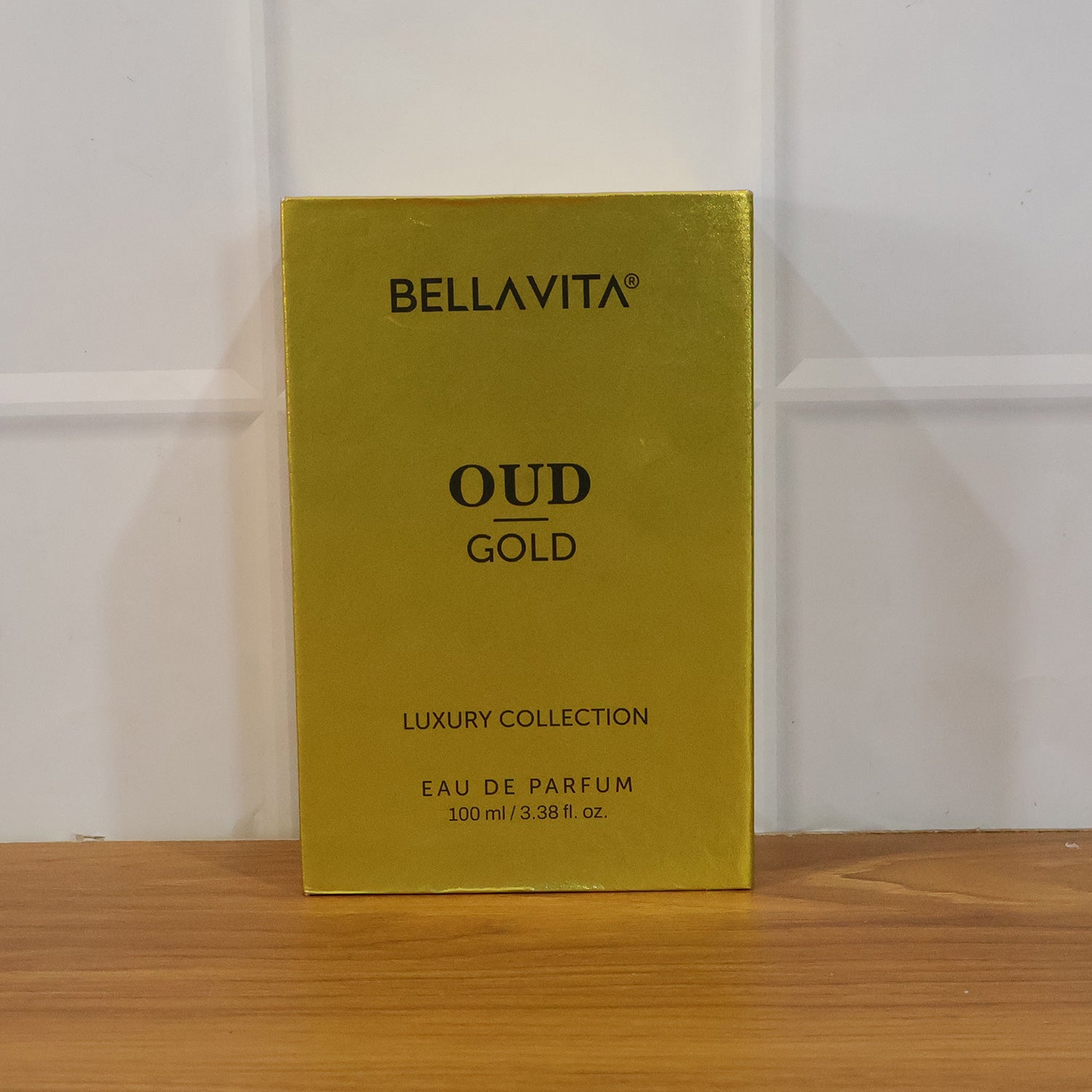 Wukusy Bellavita Premium Oud Gold luxury perfume bottle, 100ml, featuring elegant gold packaging and a sophisticated fragrance.