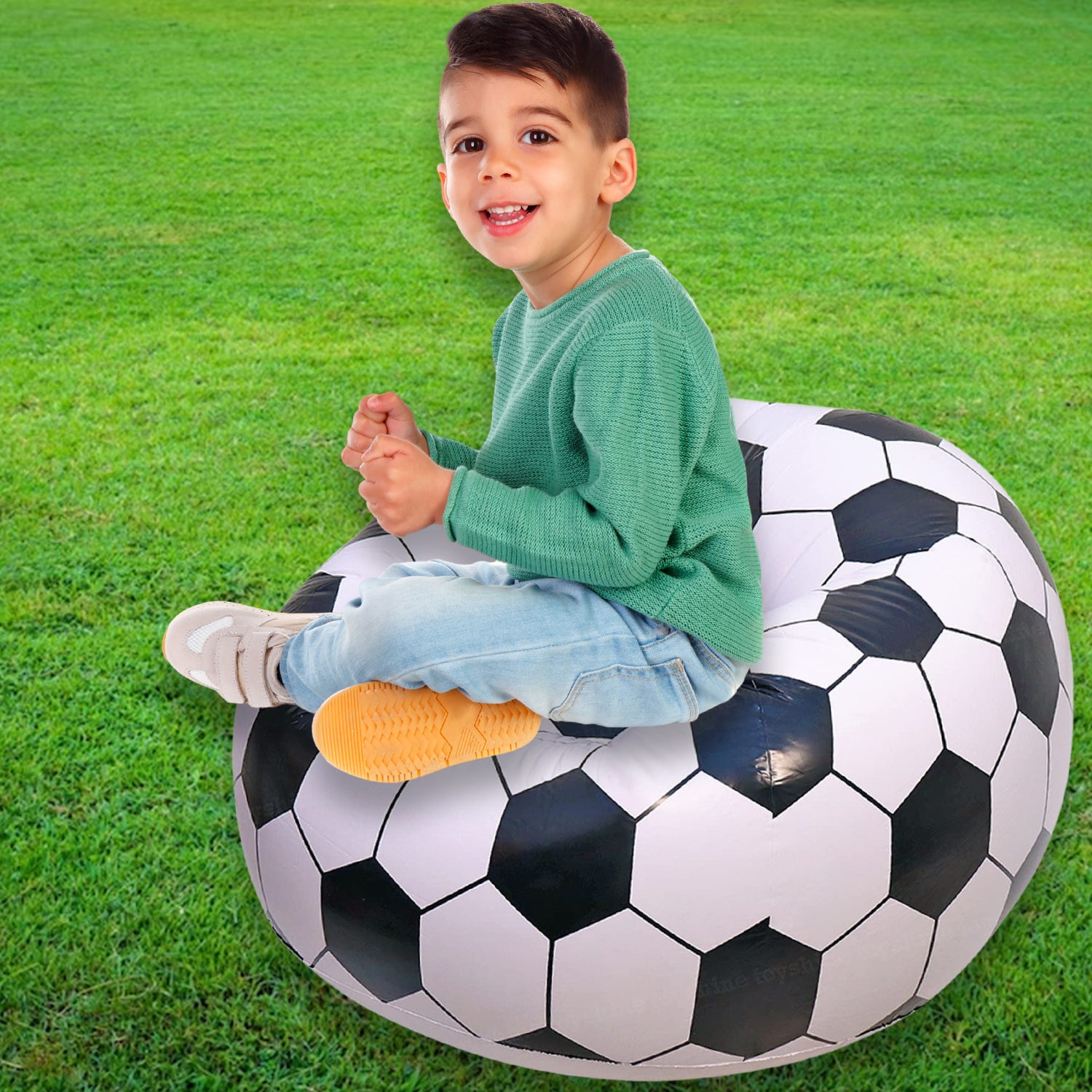 Wukusy cartoon-style inflatable foldable sofa and ball chair in size 110cm x 80cm, suitable for adults and kids.
