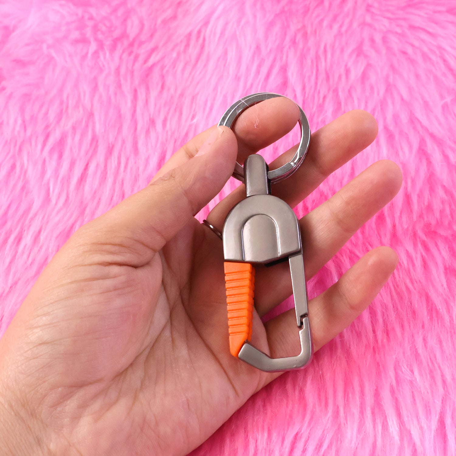 Heavy-duty metal key holder with carabiner clip by Wukusy, ideal for secure key organization and easy attachment.