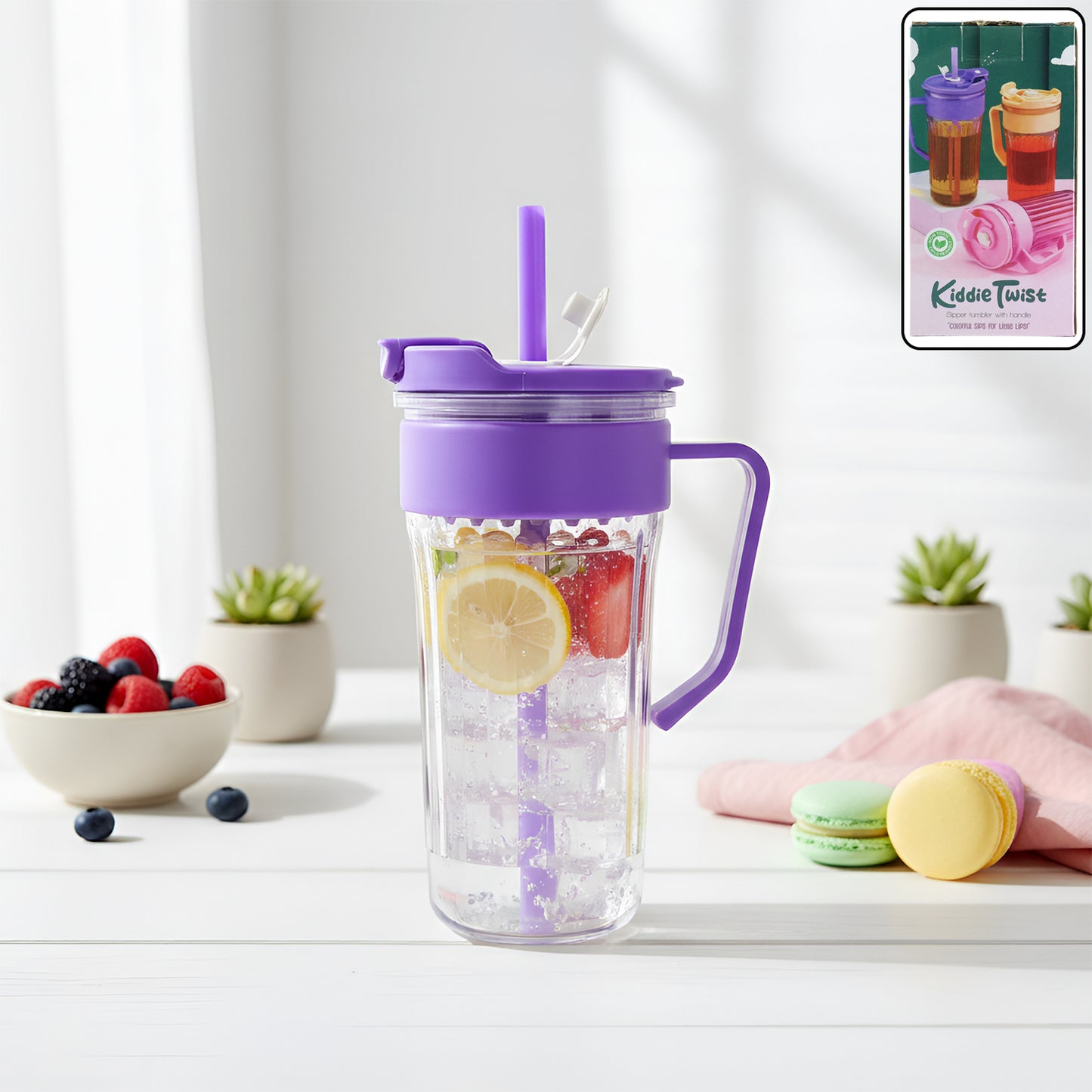 Wukusy Kiddie Style plastic tumbler with straw and handle, 500 ml, colorful kids’ drink container with a secure lid and easy grip handle.
