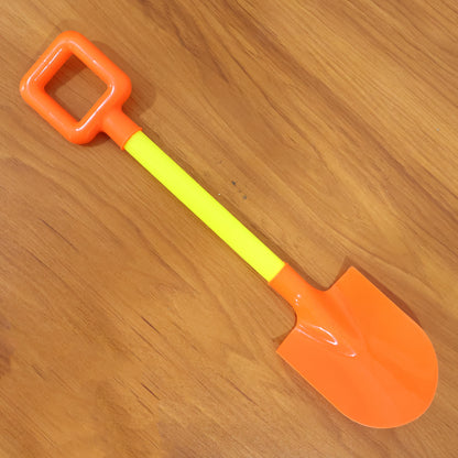 Wukusy kids beach sand shovel toy for children, bright plastic scoop for playing in the sand, single-piece beach toy