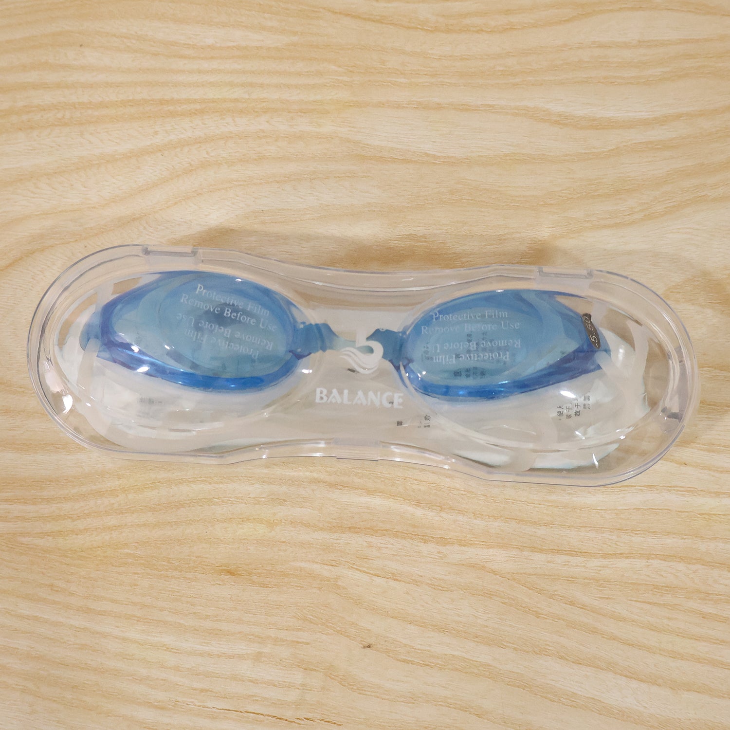 Wukusy kids swimming goggles with comfortable fit, clear vision, and adjustable strap for a secure, comfortable fit during swim.