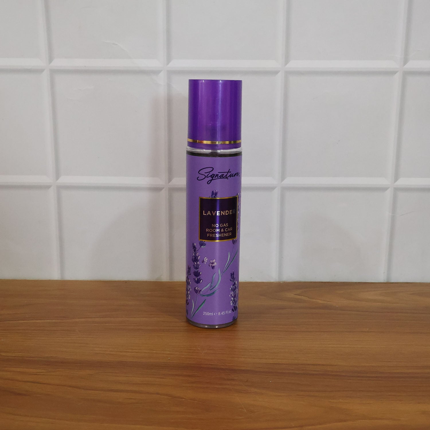 Wukusy Lavender No Gas Room and Car Freshener Spray, 250ml bottle with lavender scent displayed on a clean surface.