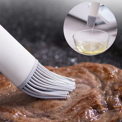 Wukusy silicone pastry and BBQ basting brush with handle, perfect for applying sauces and marinades to meats and baked goods.