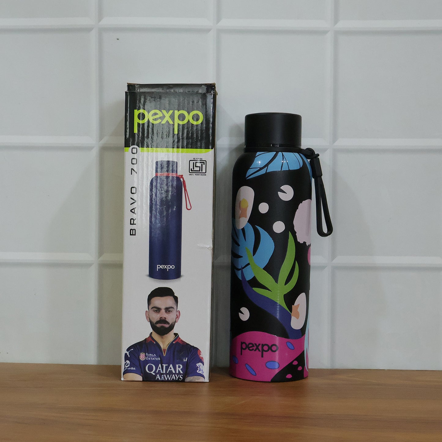 Wukusy Pexpo stainless steel printed water bottle, 800ml capacity, with colorful design and secure screw-on lid for hydration.