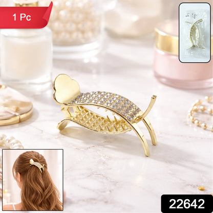 Wukusy premium crystal-studded hair claw clip for women, showcasing a stylish and decorative accessory for hair styling.