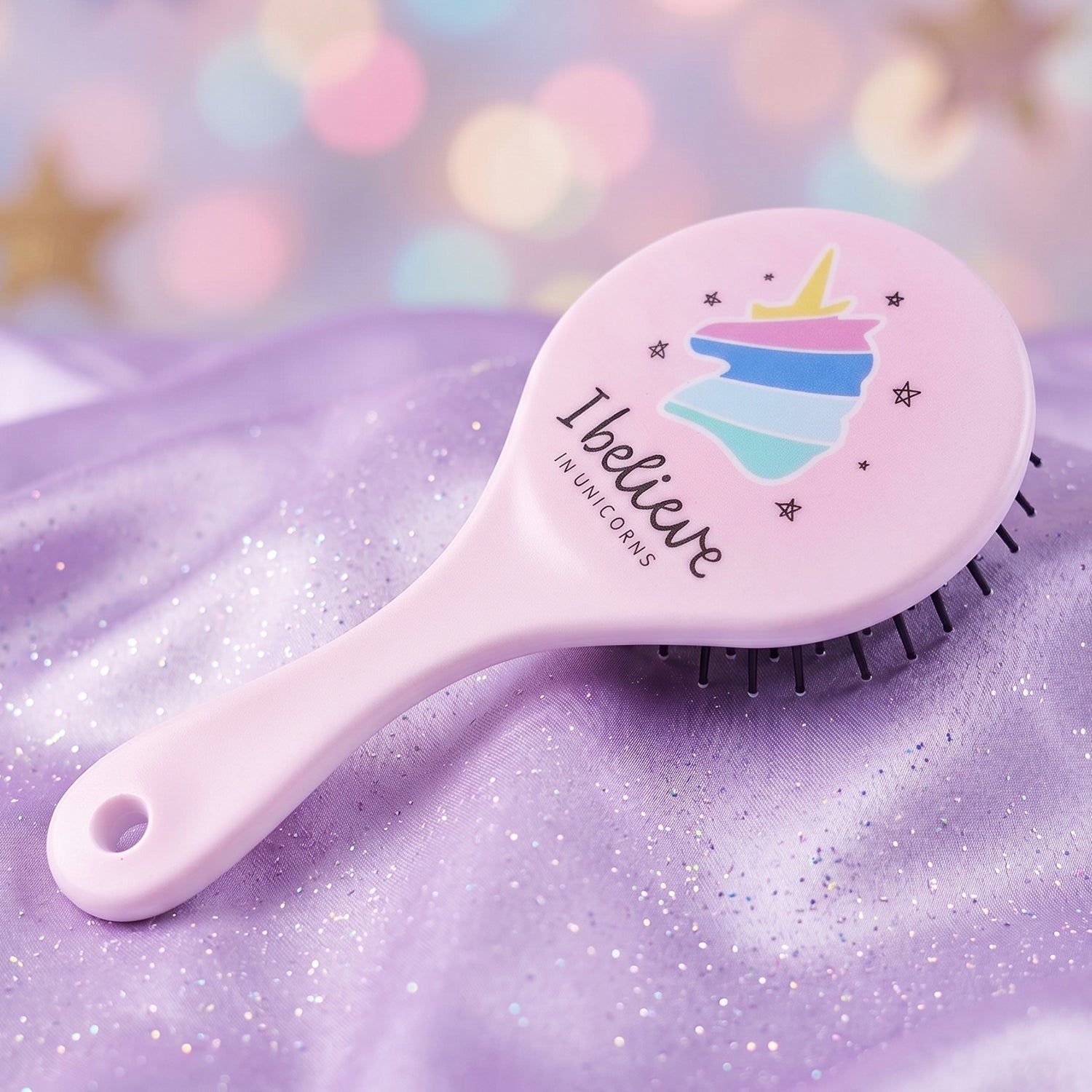 Wukusy premium grooming and styling hair comb with a mix design, showcasing fine teeth for detangling and styling hair.