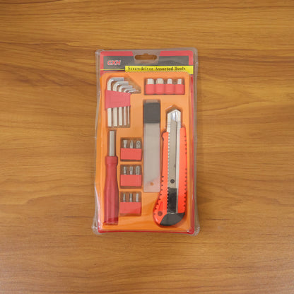 Wukusy professional screwdriver tool set with multiple screwdrivers and bits arranged in a sturdy case for home or professional use.