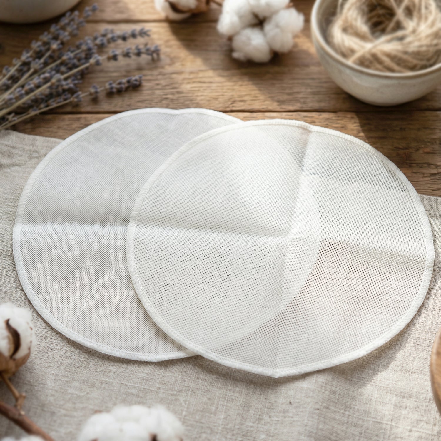 Two Wukusy reusable cotton steam cloths, 30 cm, soft and absorbent for cleaning and steaming applications.