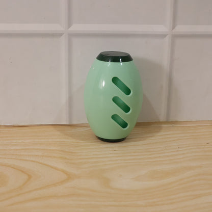 Wukusy reusable lint roller for clothes and furniture, eco-friendly and easy-to-use with a compact design.