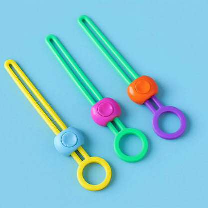 Set of three Wukusy reusable silicone food bag sealing clips with locking mechanism for secure kitchen storage.