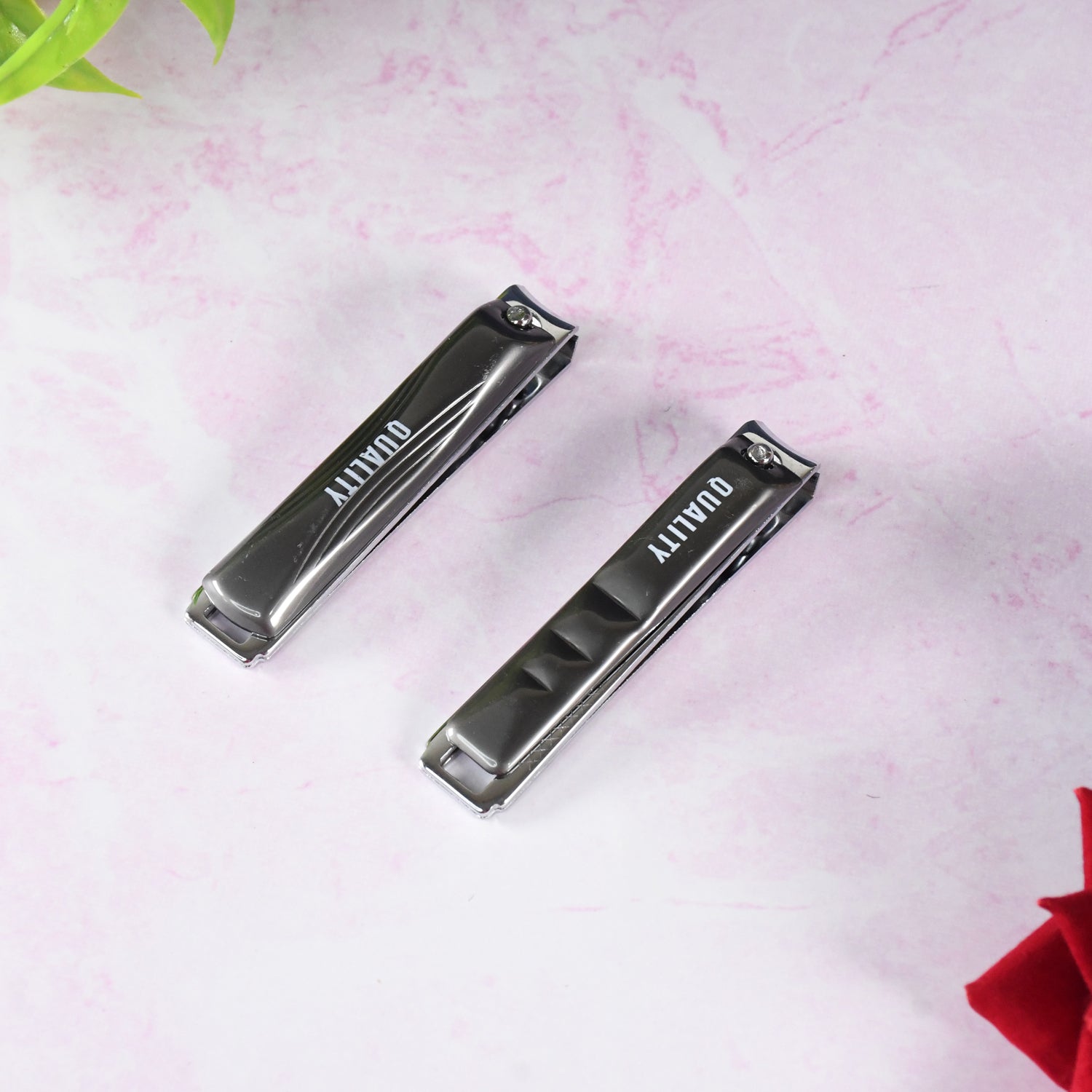 Wukusy stainless steel folding large nail clippers with built-in nail file, portable and ideal for precise nail grooming.