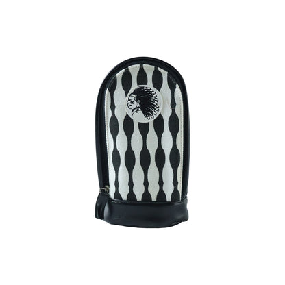 Wukusy stylish hard-base zipper pencil pouch with secure zipper closure, ideal for organizing pens and stationery.