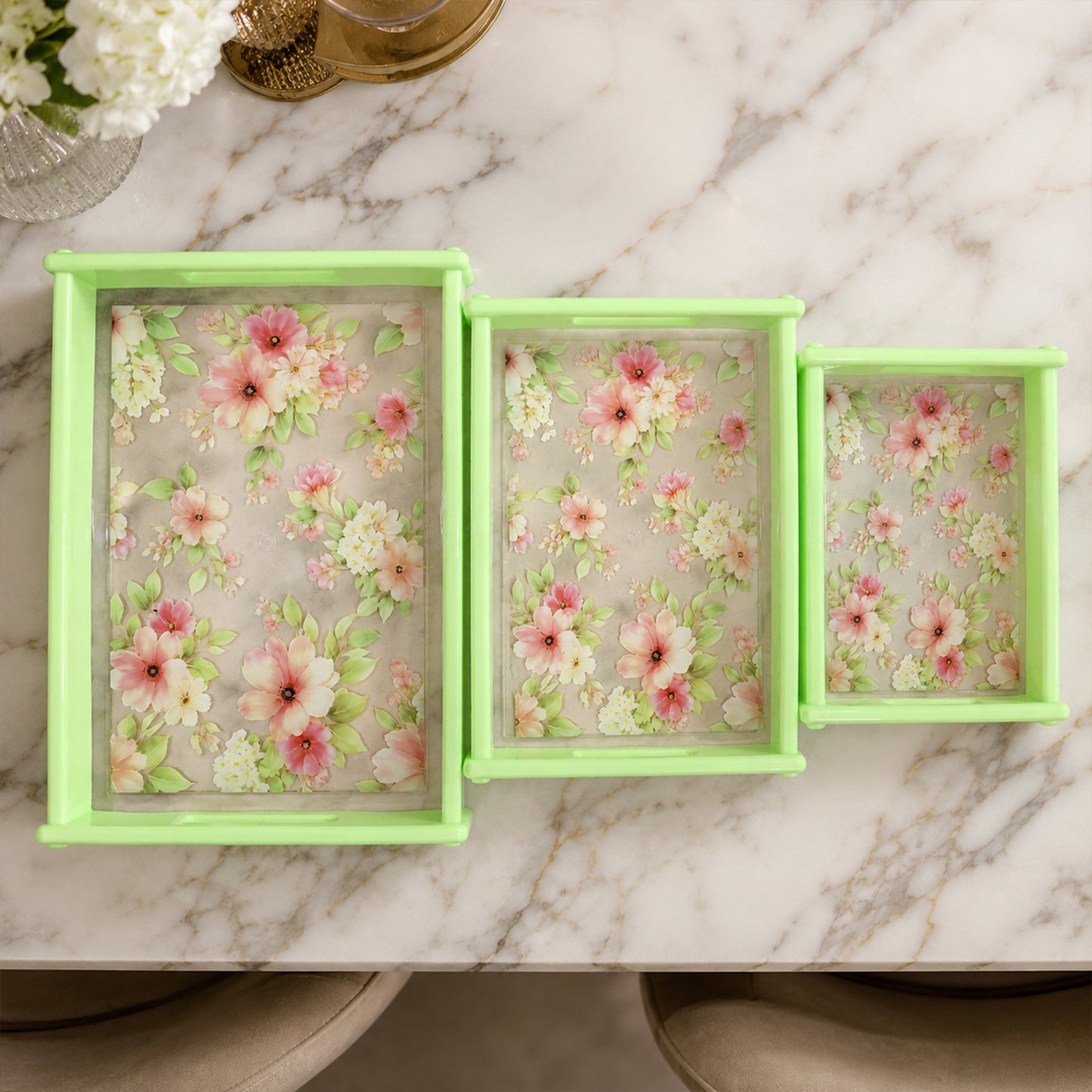 Wukusy Supermom floral printed 3-piece serving tray set with decorative handles for serving food and drinks.
