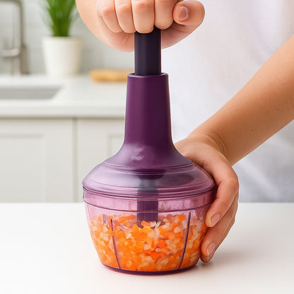 Wukusy Supermom manual push vegetable chopper with 650 ml capacity, featuring a clear container and chopping blades.