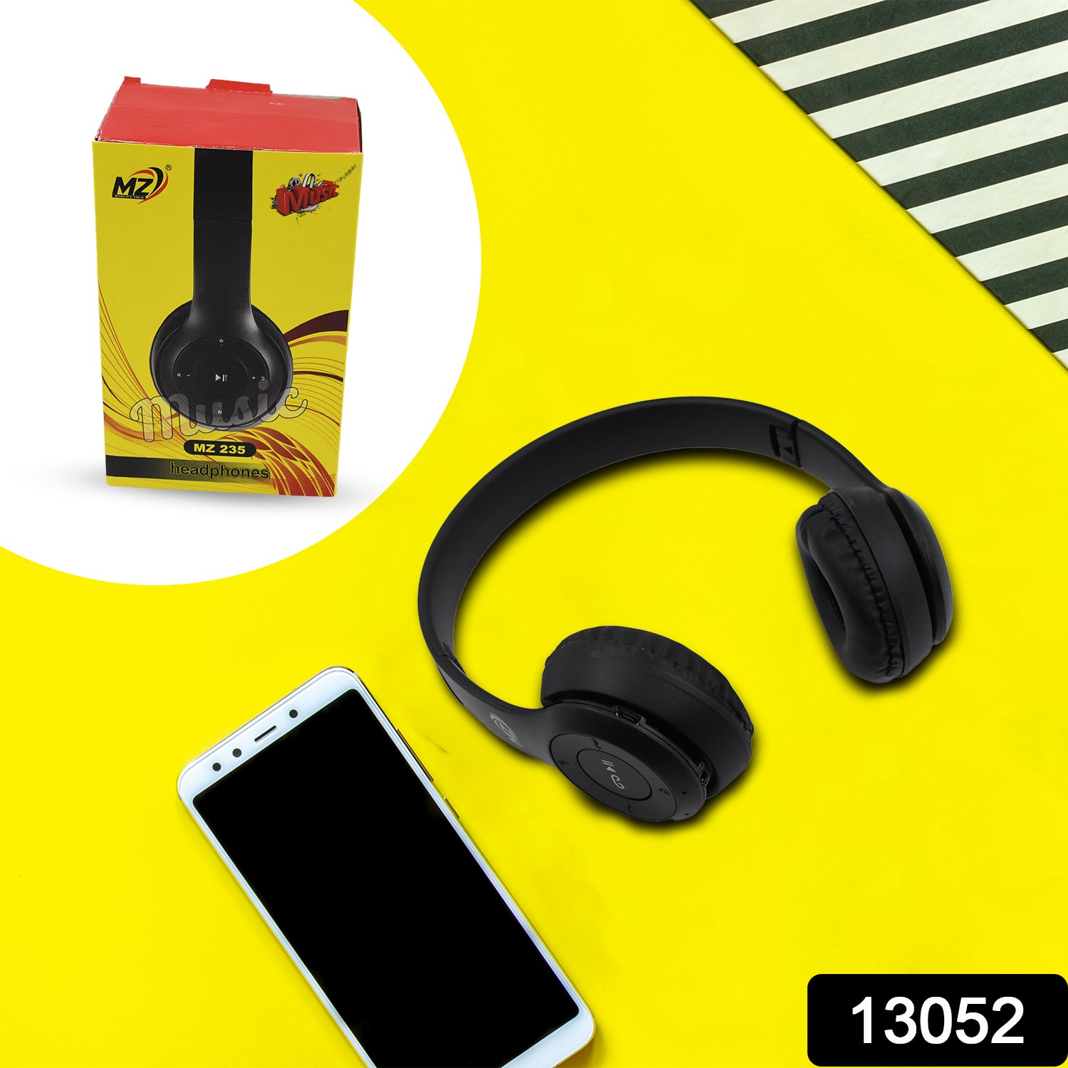 Wukusy wireless over-ear Bluetooth headphone with foldable headband, hands-free calling, and cushioned ear cups.