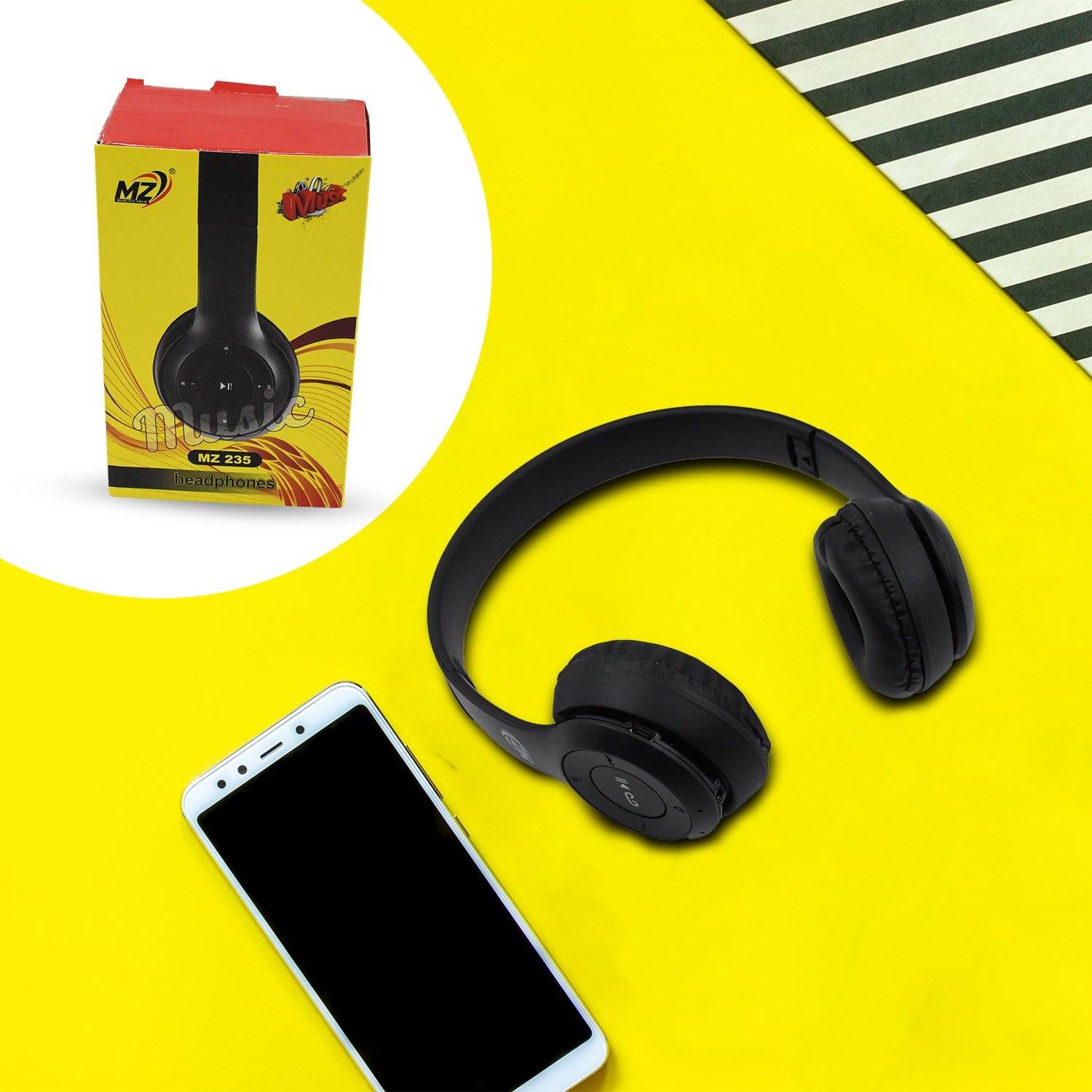 Wukusy wireless over-ear Bluetooth headphone with foldable headband, hands-free calling, black electronics headset for on-the-go use