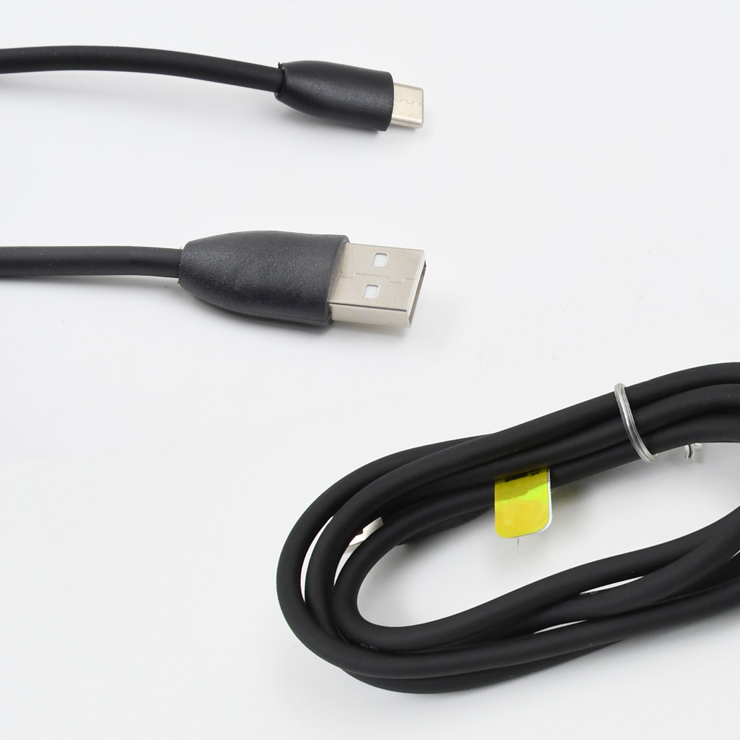 Wukusy 2A Type C USB data and fast charging cable, black, durable design for quick data transfer and charging.