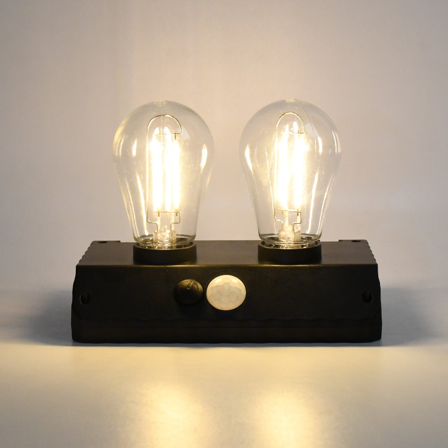 Wukusy Solar Double LED Bulb Lamp YT-819, 2W, indoor or outdoor lighting, energy-efficient LED light bulb.
