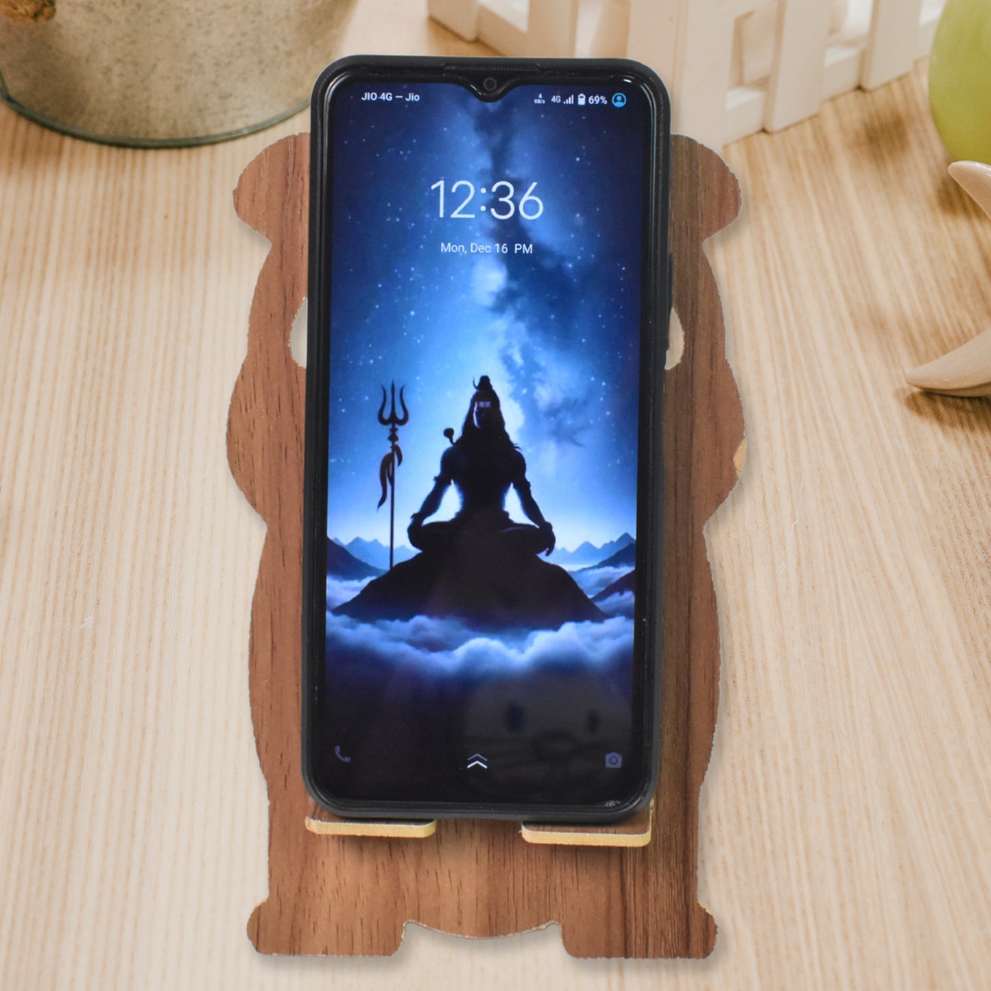 Wooden cartoon shape design mobile stand by Wukusy, showcases a playful, decorative phone holder for electronic devices.