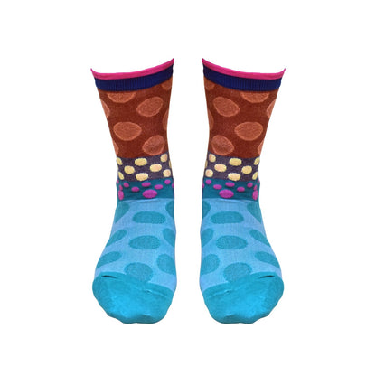 Wukusy 7302 breathable thickened cotton socks, simple and soft, skin-friendly fashion accessories for comfortable wear.