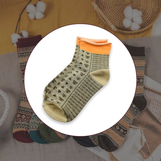 Wukusy 7356 breathable, thickened fashion socks, simple soft skin-friendly design, suitable for everyday wear.