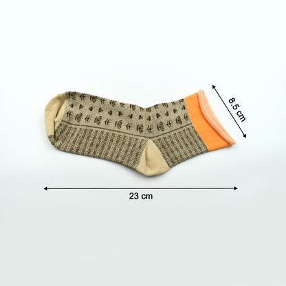 Wukusy fashion 7356 breathable thickened soft cotton socks, simple and skin-friendly for comfortable everyday wear