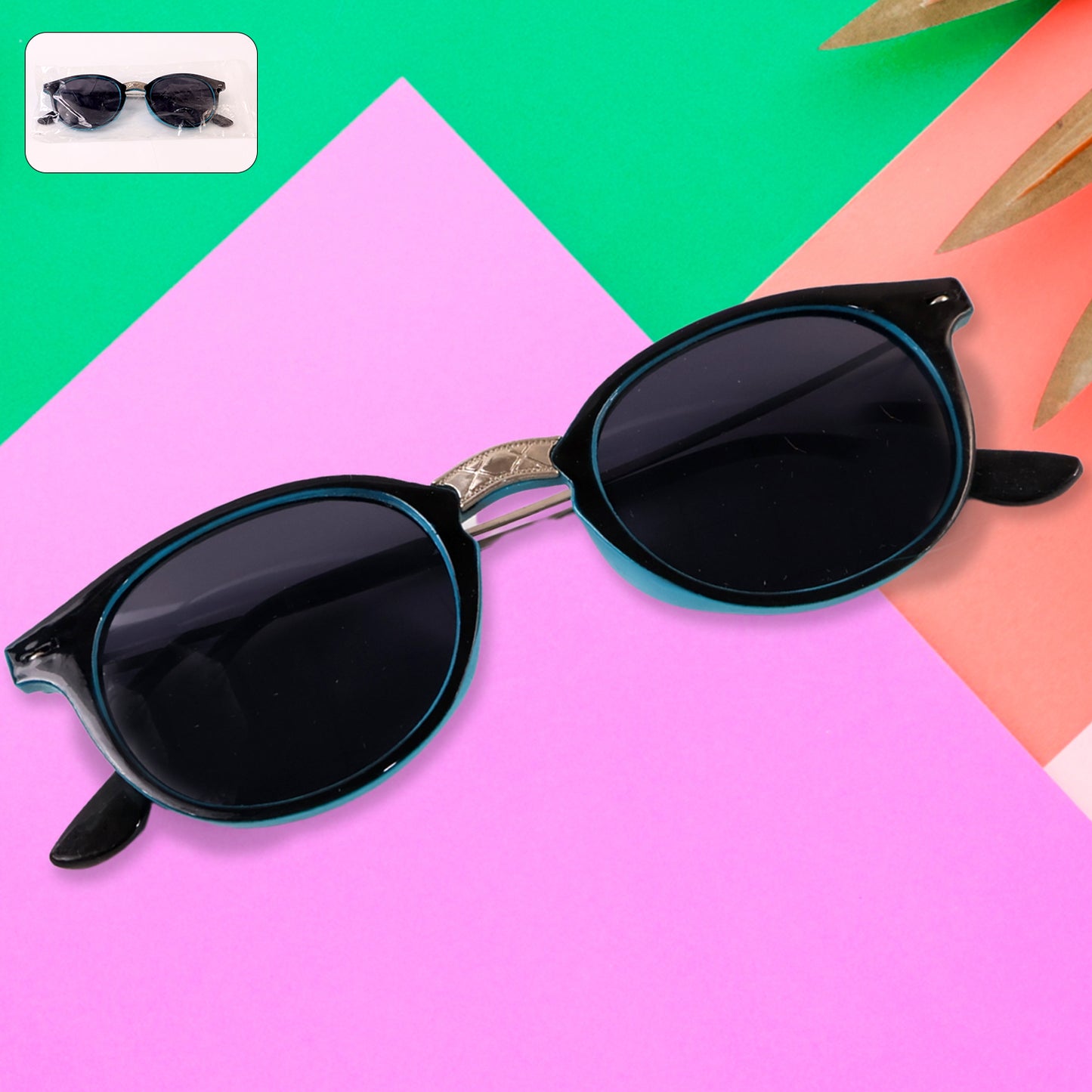 Sky blue UV-protected round sunglasses by Wukusy, lightweight fashion eyewear for men and women with classic style.