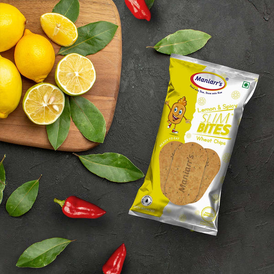 Wukusy Lemon Spicy food product with fresh lemon slices and spicy seasoning in a clear container.