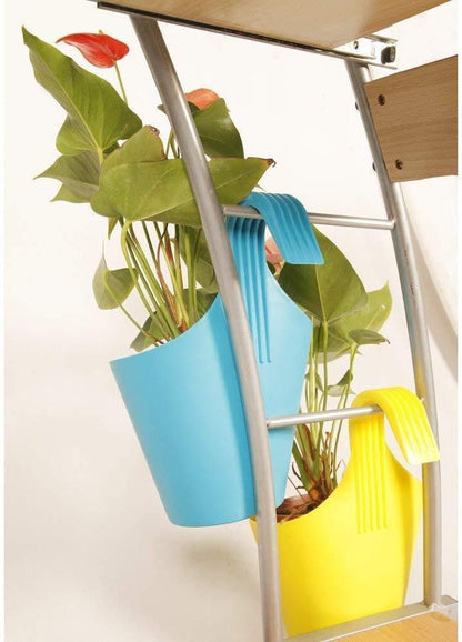 Colorful plastic hanging planter pot for garden from Wukusy, featuring vibrant multicolour design and durable garden decor.